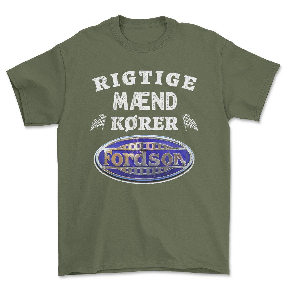 Fordson Rigtige Mænd Kører - Unisex T-Shirt , Bomuld-Beklædning-Fordson-Grøn Militær-S-Forside-Garage Culture Shop- garage - man cave - merchandise