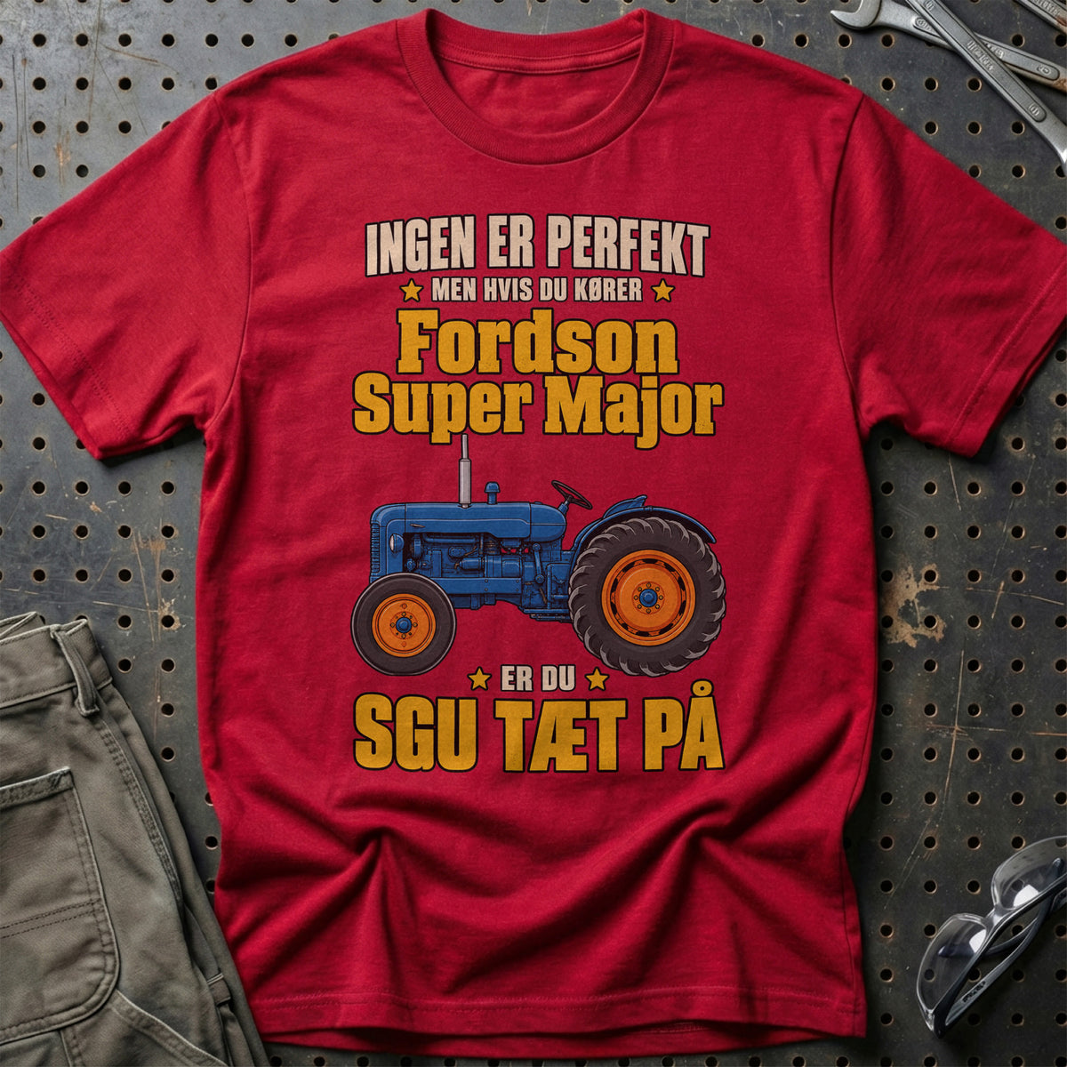
Produktbillede af Fordson Super Major – Ingen Er Perfekt T-Shirt