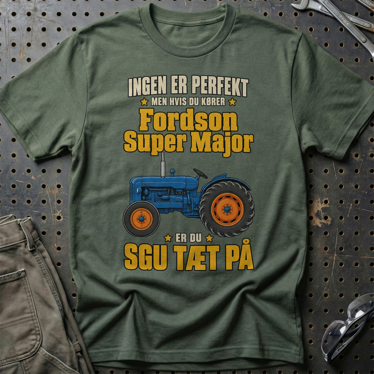 
Produktbillede af Fordson Super Major – Ingen Er Perfekt T-Shirt