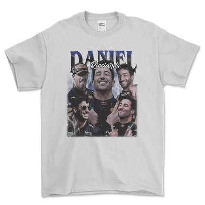 Formula 1 Daniel Riccardo - Unisex T-Shirt , Bomuld-Beklædning-Formula 1-Hvid-S-Forside-Garage Culture Shop- garage - man cave - merchandise