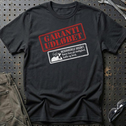 Gammel bilejer – Garanti udløbet - Unisex T-Shirt , Bomuld-Beklædning-Garage Culture-Sort-S-Garage Culture Shop- garage - man cave - merchandise