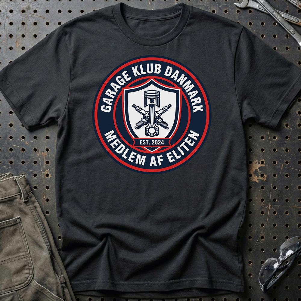 Garage Klub Danmark Medlem Af Eliten T-Shirt-Beklædning-Garage Culture-Sort-S-Garage Culture Shop- garage - man cave - merchandise