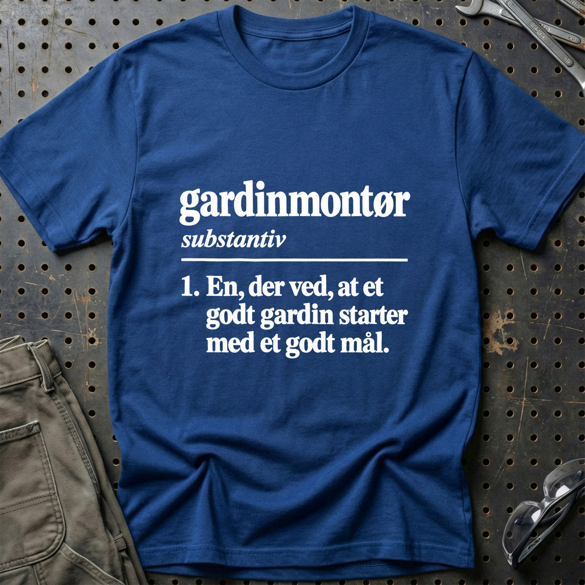 
Gardinmontør – Definition T-Shirt – Blå Royal