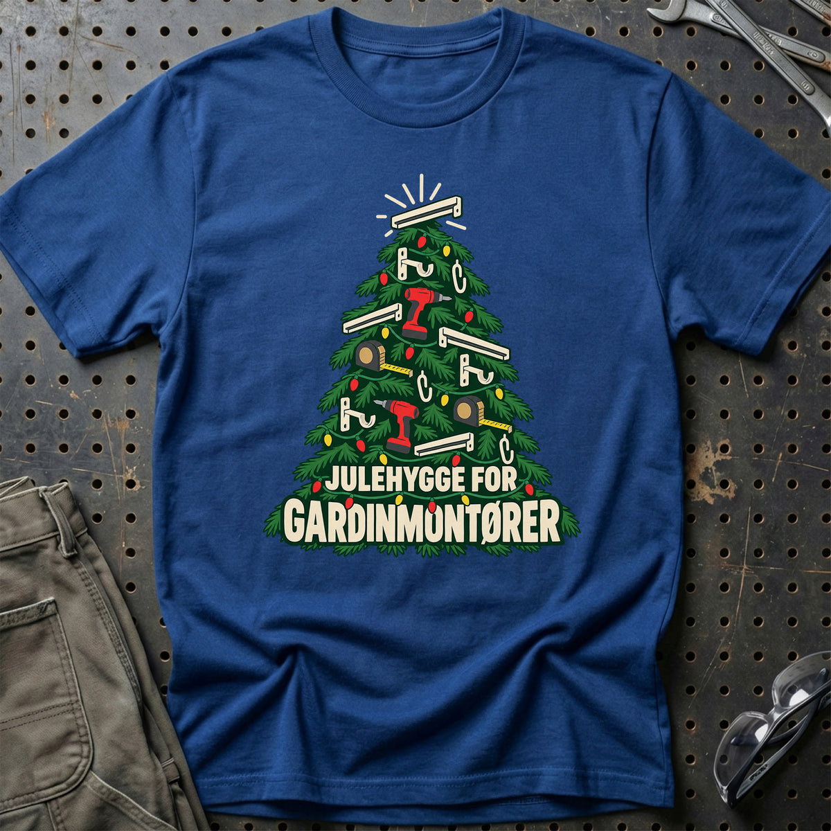 
Gardinmontør – Julehygge – Unisex T-Shirt – Blå Royal