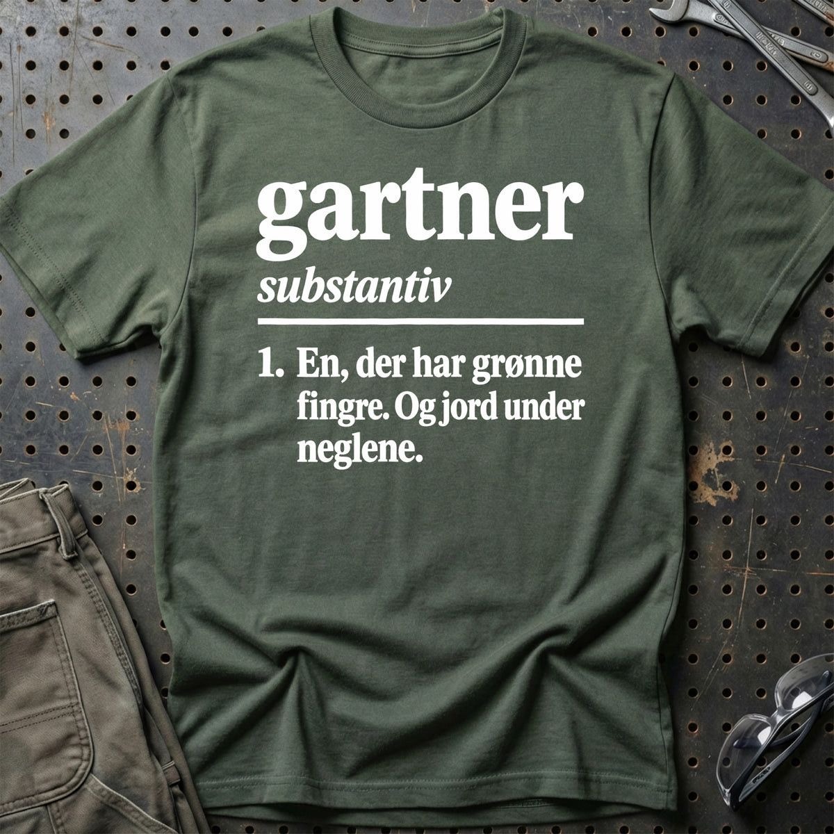 
Gartner – Definition T-Shirt – Grøn Militær
