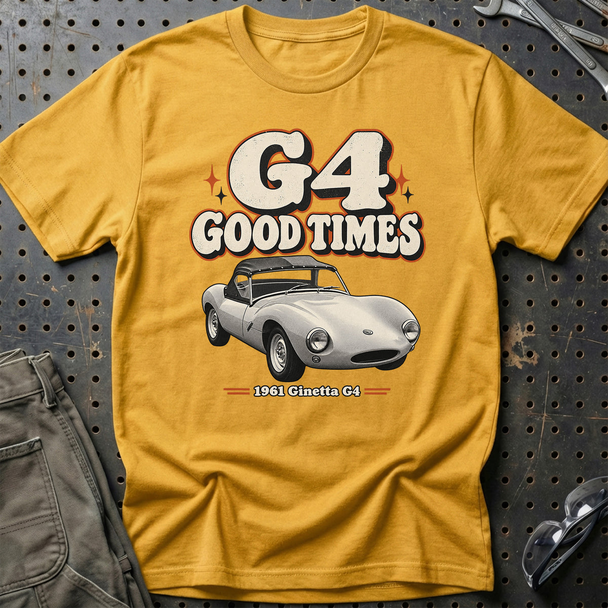 
Ginetta G4 1961 – G4 Good Times T-Shirt – Guld