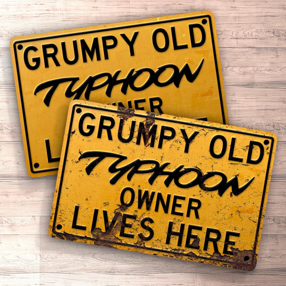 Gmc Typhoon Grumpy Old Gmc Typhoon Owner Lives Here Skilte, Musemåtte, Dørmåtte , Plakat-Skilte-GMC-Garage Culture Shop- garage - man cave - merchandise