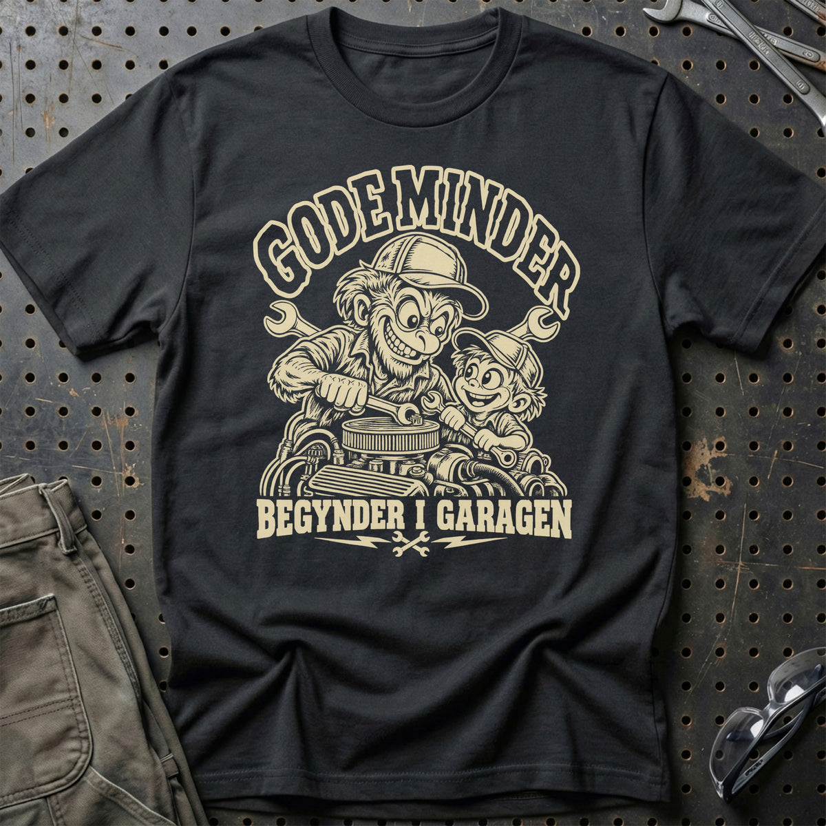 
Gode minder begynder i garagen – Unisex T-Shirt – Sort