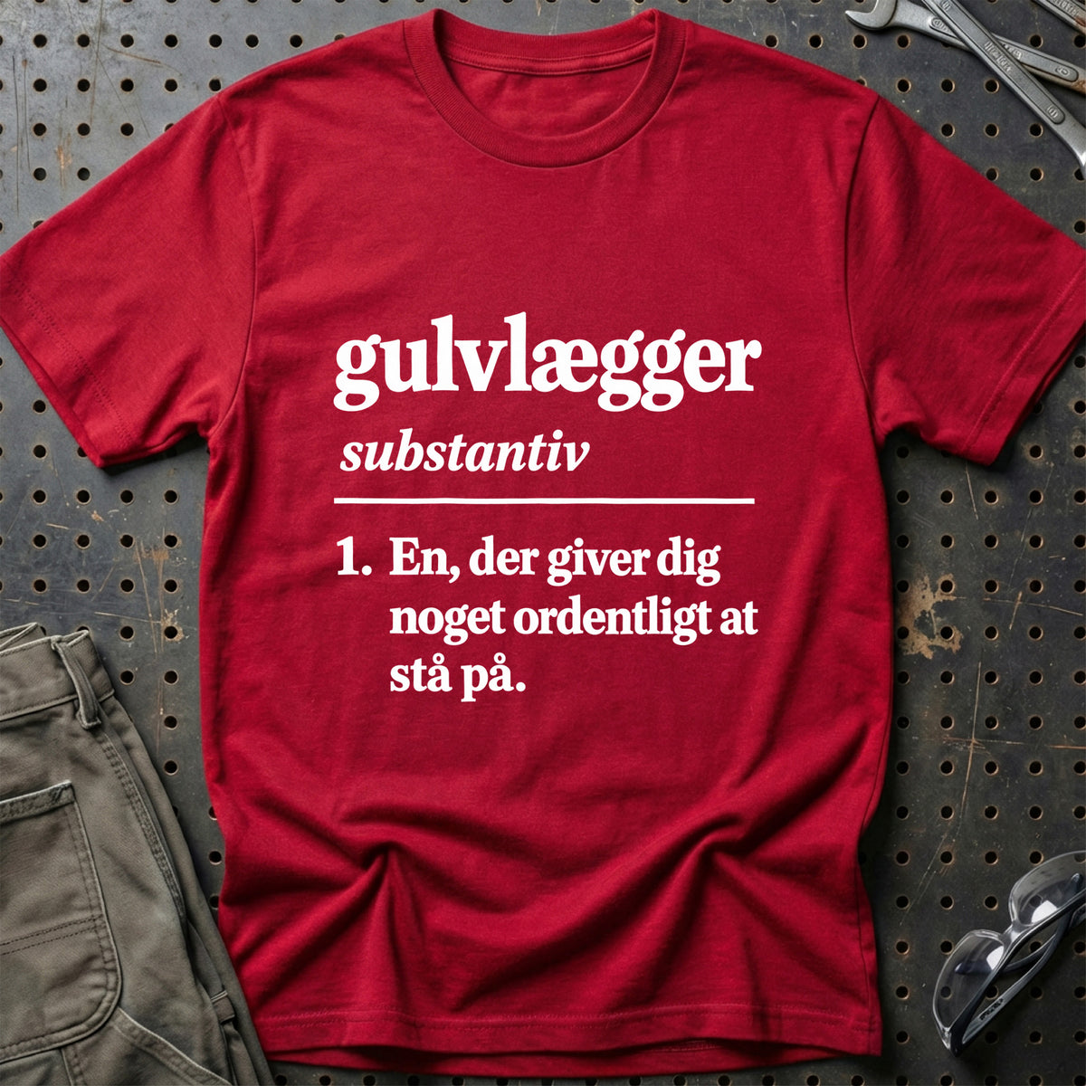 
Gulvlægger – Definition T-Shirt – Rød
