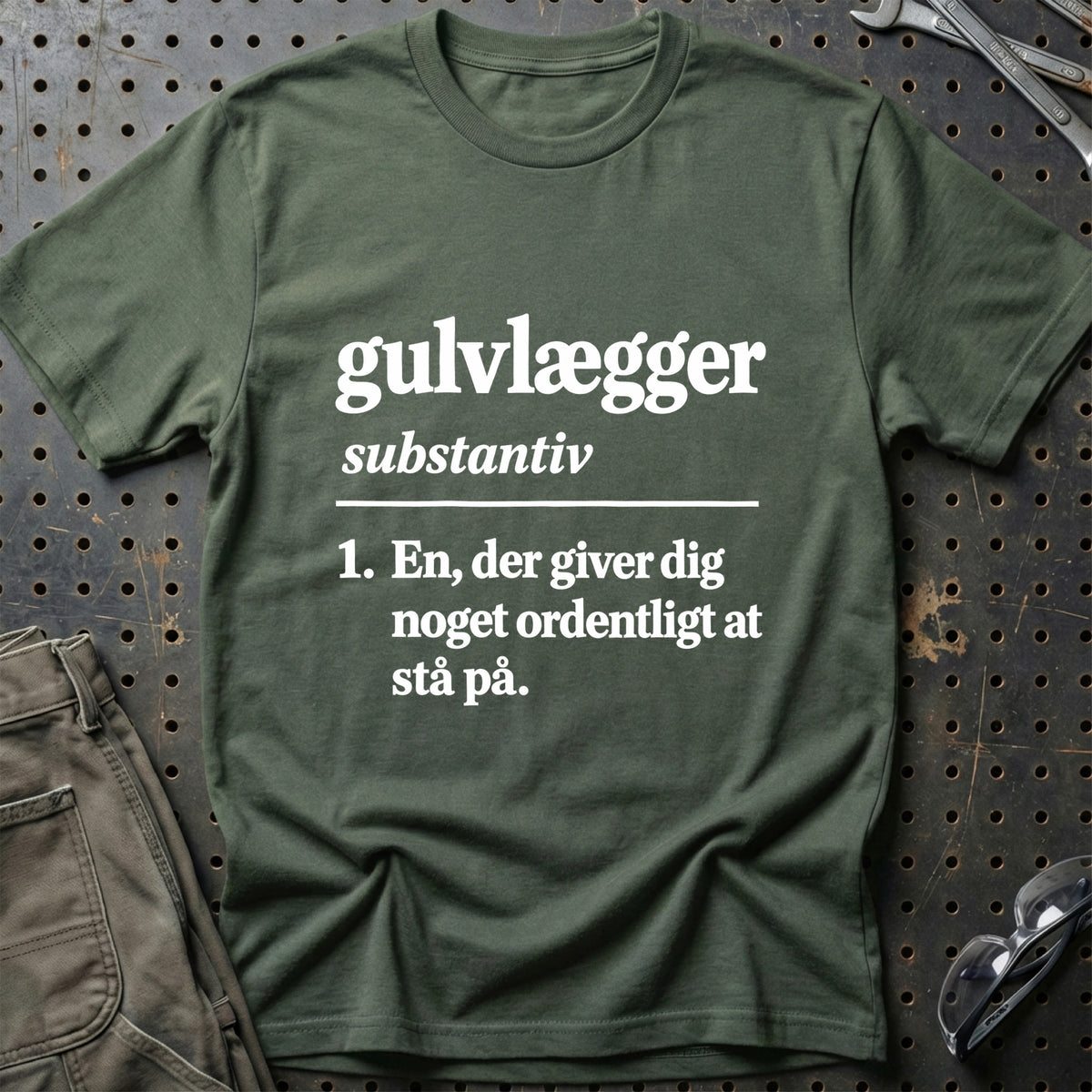 
Gulvlægger – Definition T-Shirt – Grøn Militær