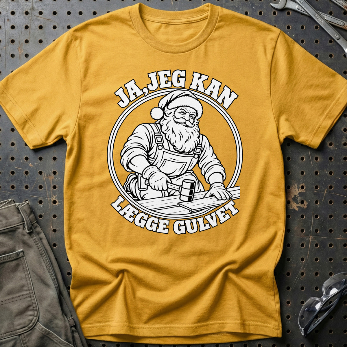 
Gulvlægger – Santa Kan Det – Jul T-Shirt – Guld