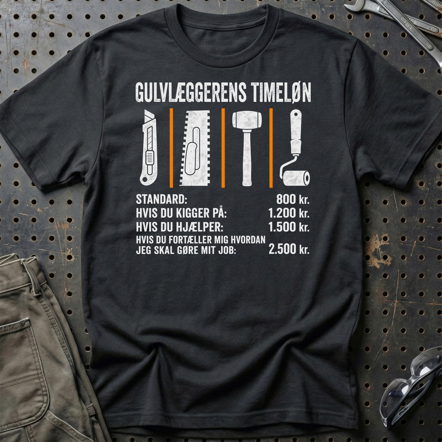 Gulvlæggerens Timeløn - Unisex T-Shirt , Bomuld