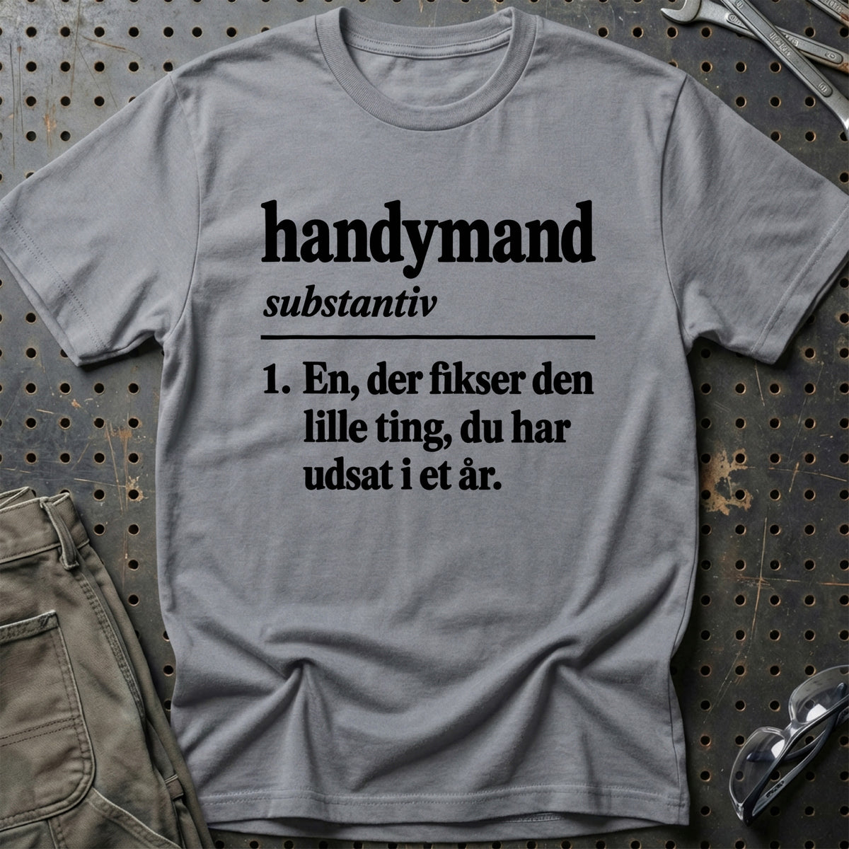 
Handymand – Definition T-Shirt – Grå Sport