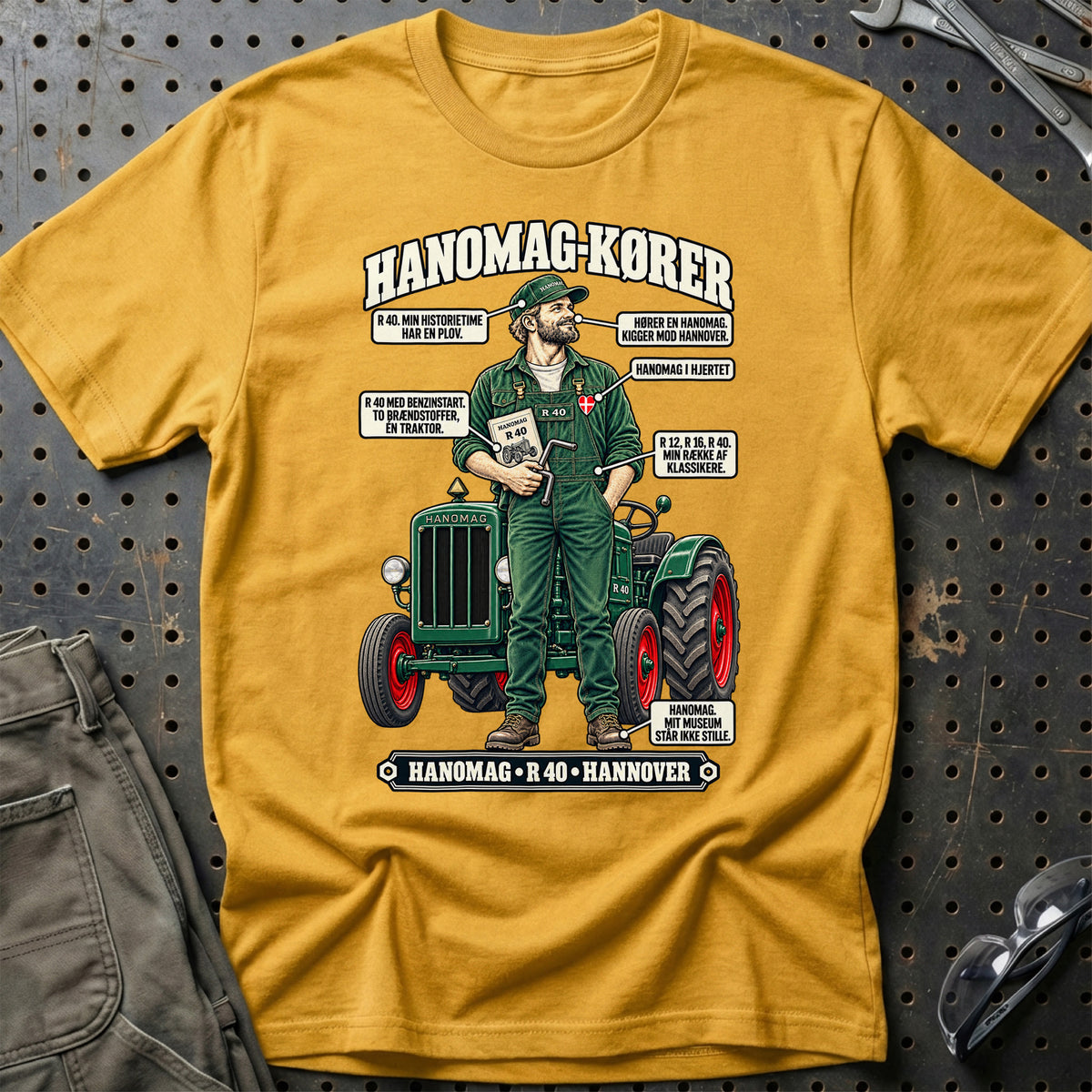 
Hanomag-Kører T-Shirt – Guld