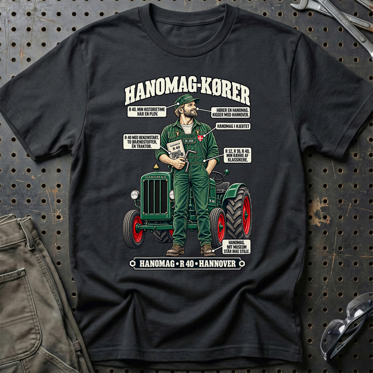
Hanomag-Kører T-Shirt – Sort