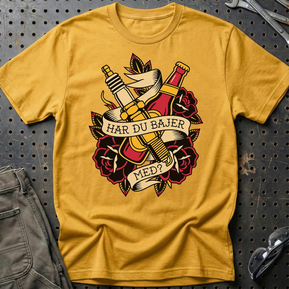Har Du Bajer Med? Mekaniker Tattoo - Unisex T-Shirt , Bomuld-Beklædning-Garage Culture-Guld-S-Garage Culture Shop- garage - man cave - merchandise