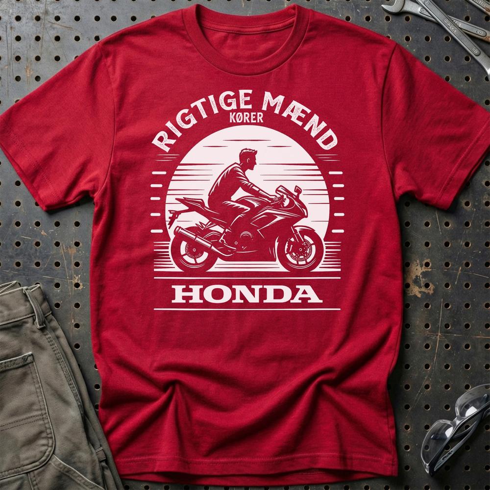 Honda Rigtige mænd kører Honda T-Shirt-Beklædning-Honda-Rød-S-Garage Culture Shop- garage - man cave - merchandise