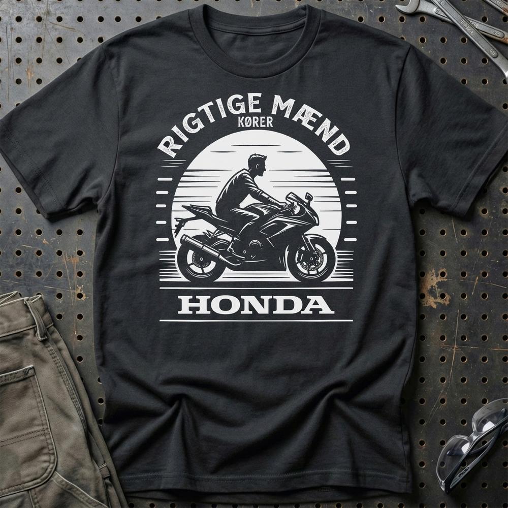 Honda Rigtige mænd kører Honda T-Shirt-Beklædning-Honda-Sort-S-Garage Culture Shop- garage - man cave - merchandise