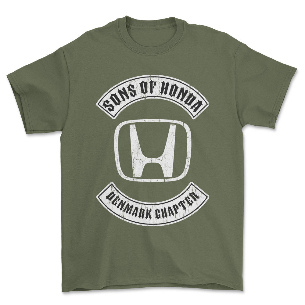 Honda Sons Of Honda Denmark Chapter Unisex T-Shirt , Bomuld-Beklædning-Honda-Grøn Militær-S-Forside-Garage Culture Shop- garage - man cave - merchandise