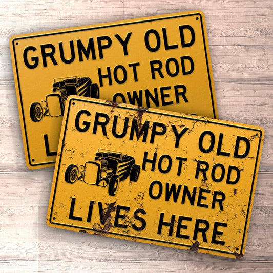 Hot Rod Grumpy Old Hot Rod Owner Lives Here Skilte, Musemåtte, Dørmåtte , Plakat-Skilte-Hot Rod-Garage Culture Shop- garage - man cave - merchandise