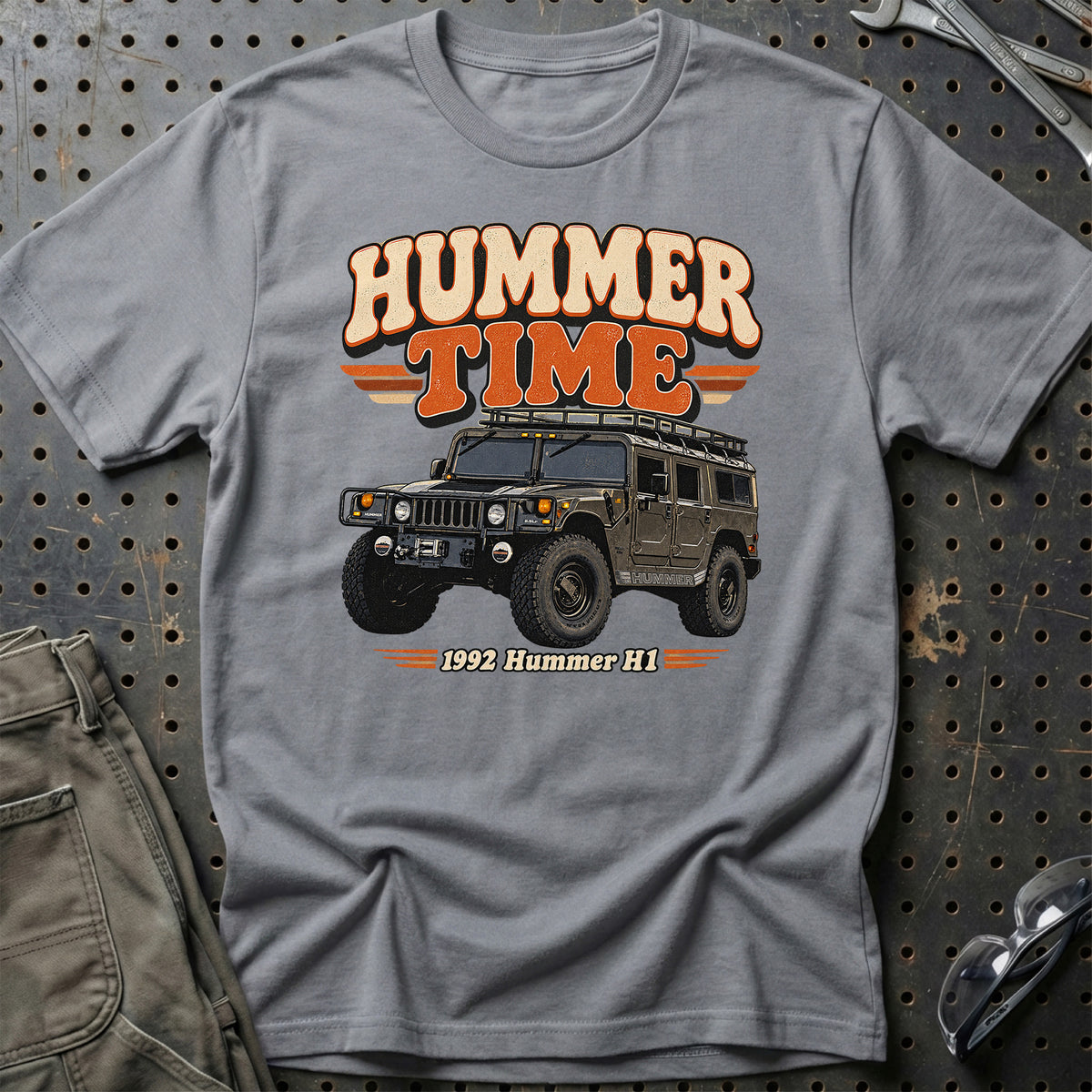 
Hummer H1 1992 – Hummer Time T-Shirt – Grå Sport