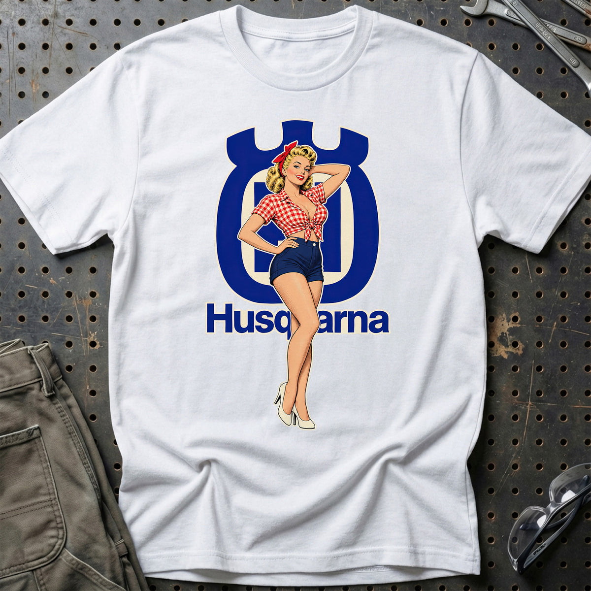
Produktbillede af Husqvarna Retro Pinup – Blå Shorts T-Shirt