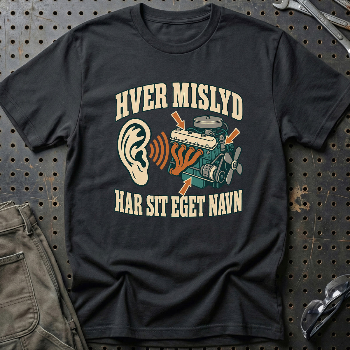 
Hver mislyd har sit eget navn – Farvet motiv – Unisex T-Shirt – Sort