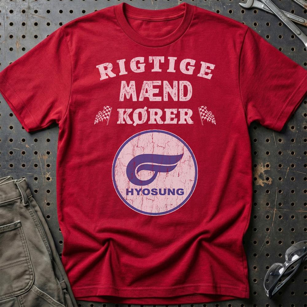 Hyosung Rigtige Mænd Kører T-Shirt-Beklædning-Hyosung-Rød-S-Garage Culture Shop- garage - man cave - merchandise