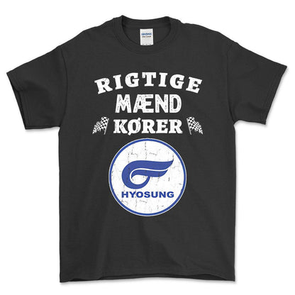 Hyosung Rigtige Mænd Kører - Unisex T-Shirt , Bomuld-Beklædning-Hyosung-Sort-S-Forside-Garage Culture Shop- garage - man cave - merchandise