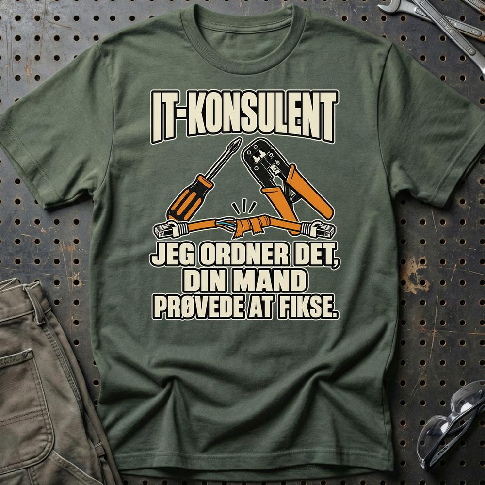 
Produktbillede af IT-konsulent – Jeg Ordner Det, Din Mand Prøvede At Fikse T-Shirt