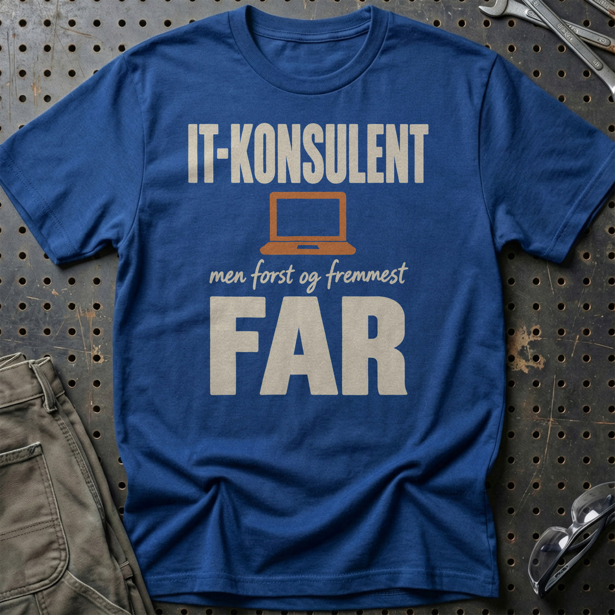
Produktbillede af IT-konsulent – Men Først Og Fremmest Far T-Shirt