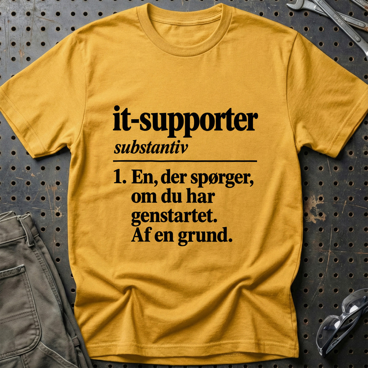 
IT-supporter – Definition T-Shirt – Guld