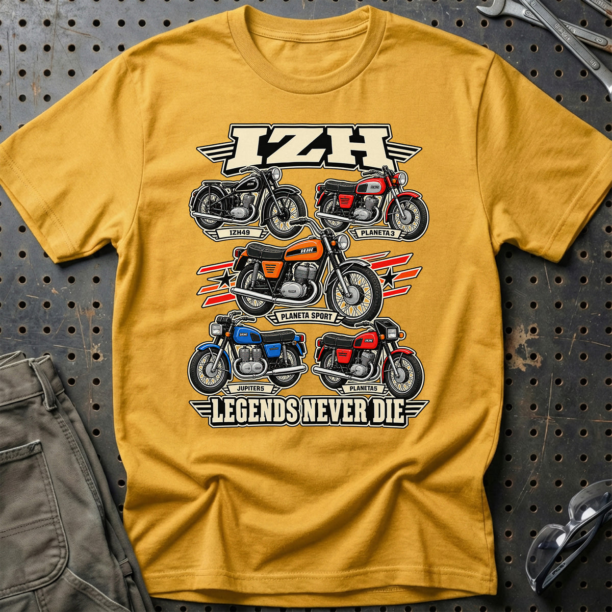 
Produktbillede af IZH Legends Never Die T-Shirt