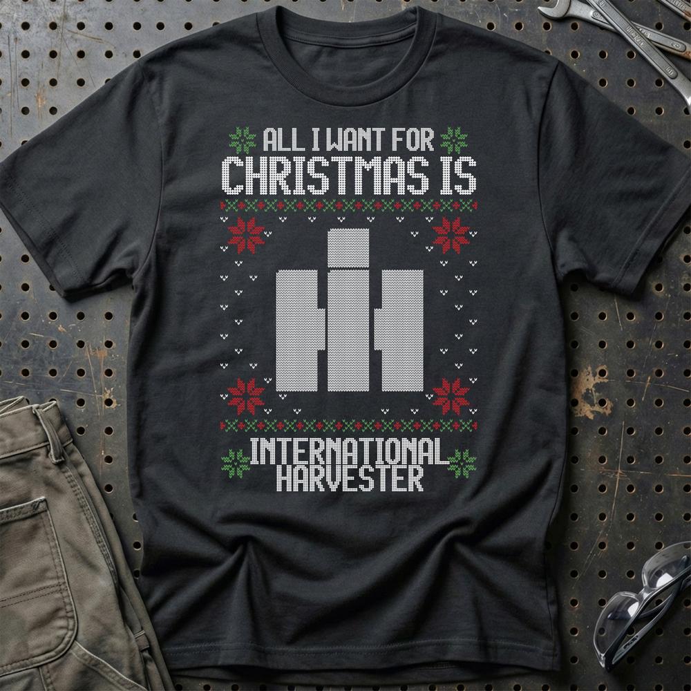 International Harvester - All I Want For Christmas T-Shirt-Beklædning-International Harvester-Sort-S-Garage Culture Shop- garage - man cave - merchandise