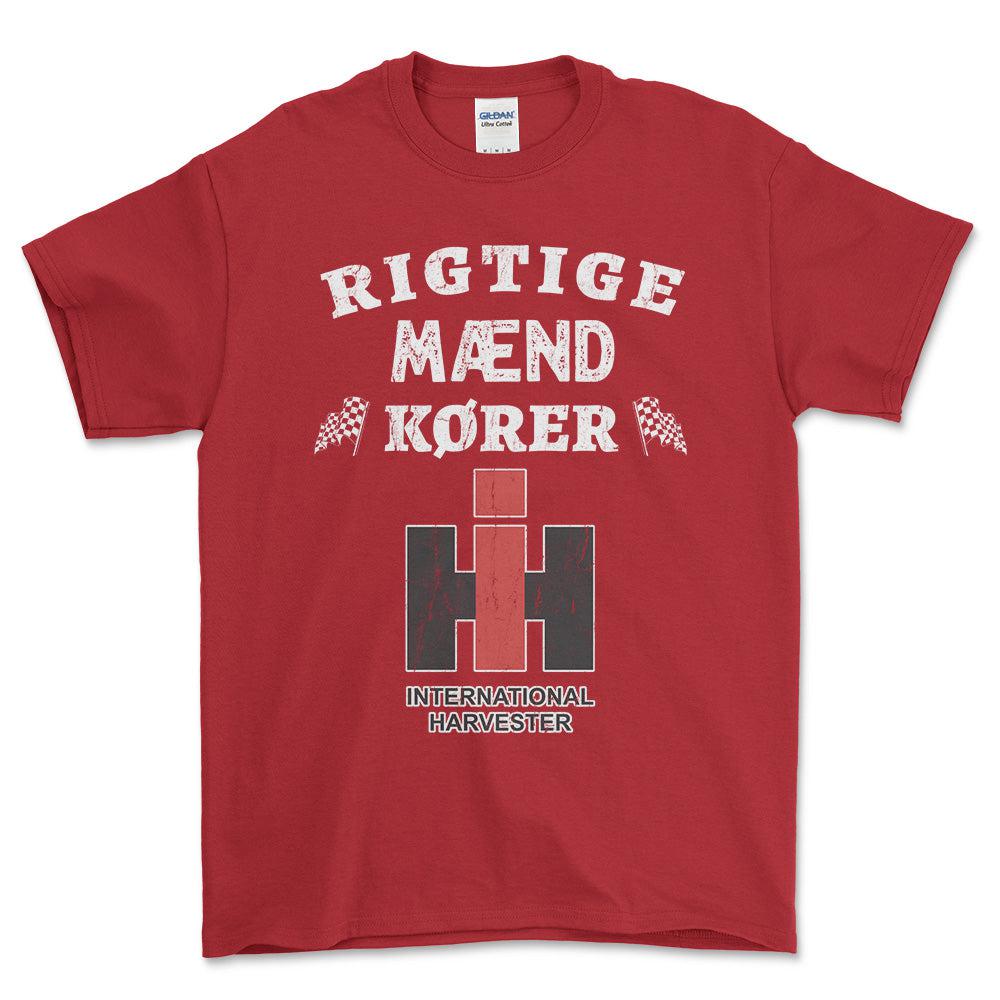 International Harvester Rigtige Mænd Kører - Unisex T-Shirt , Bomuld-Beklædning-International Harvester-Rød-S-Forside-Garage Culture Shop- garage - man cave - merchandise