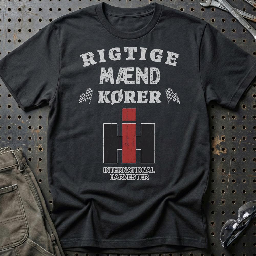International Harvester Rigtige Mænd Kører - Unisex T-Shirt , Bomuld-Beklædning-International Harvester-Sort-S-Garage Culture Shop- garage - man cave - merchandise
