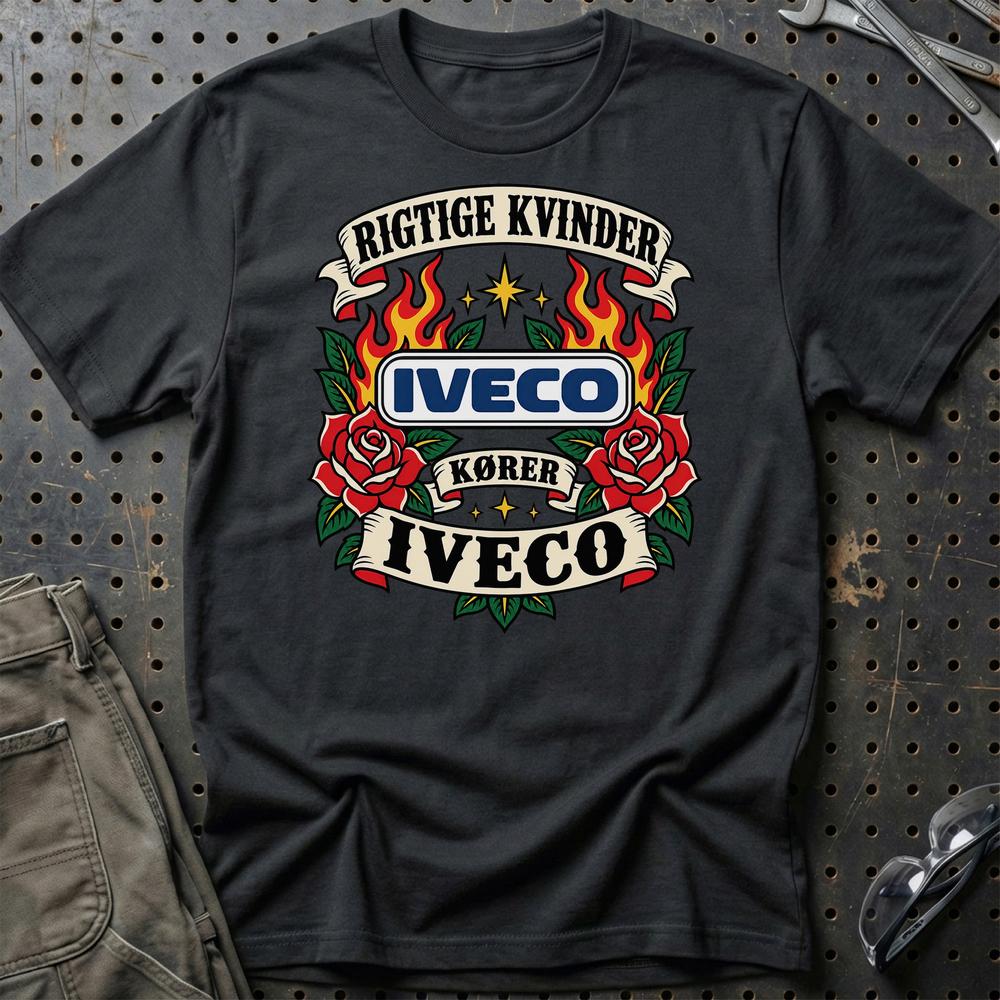 
Produktbillede af Iveco Rigtige Kvinder Kører – Roser og Flammer T-Shirt