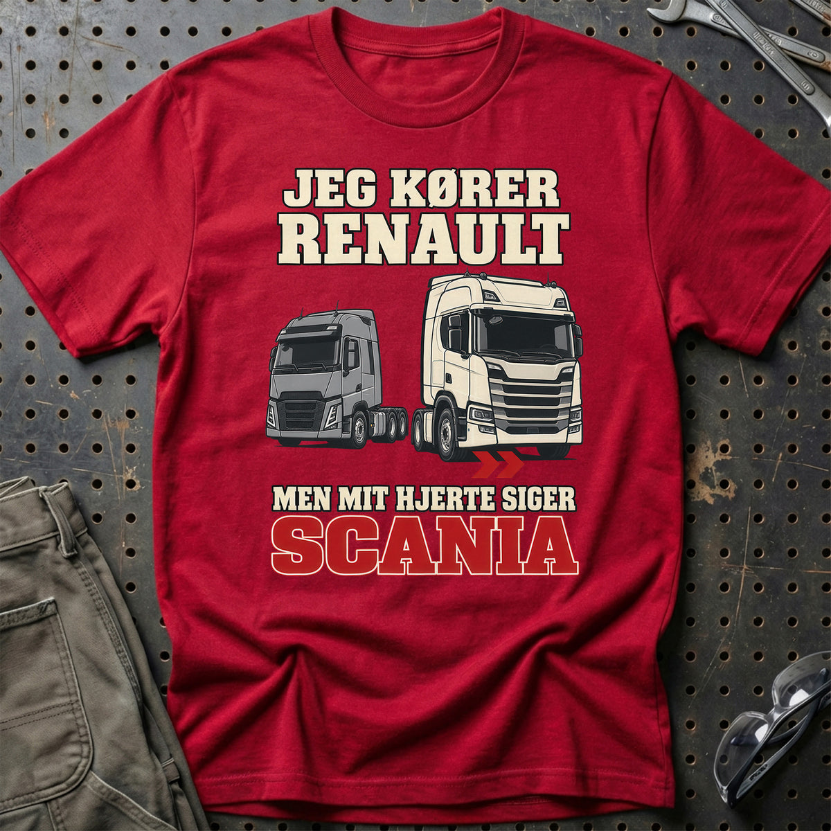 
Produktbillede af Jeg Kører Renault – Men Mit Hjerte Siger Scania T-Shirt