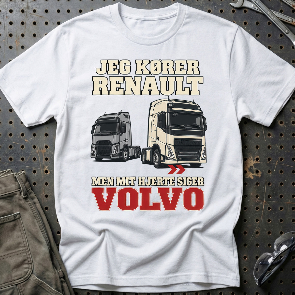 
Produktbillede af Jeg Kører Renault – Men Mit Hjerte Siger Volvo T-Shirt