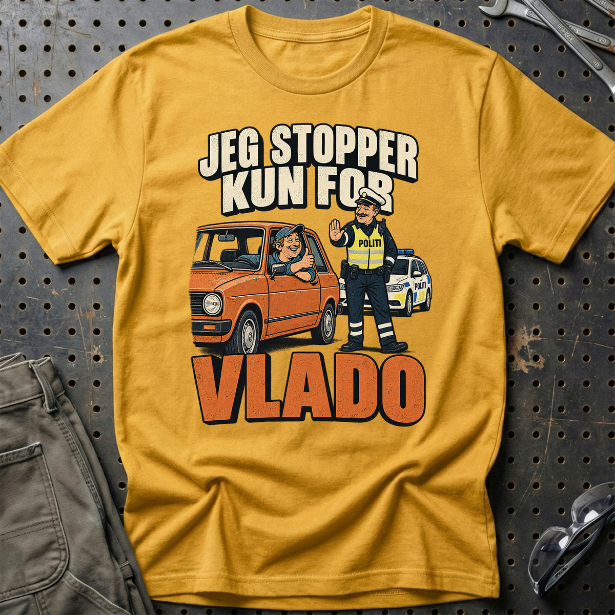 
Produktbillede af Jeg Stopper Kun For Vlado – Illustration T-Shirt
