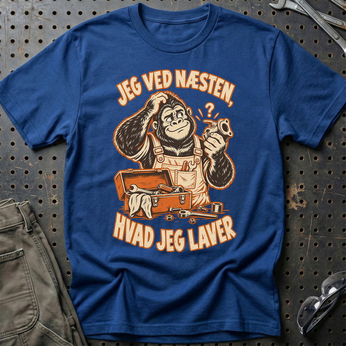 
Produktbillede af Jeg ved næsten, hvad jeg laver T-Shirt