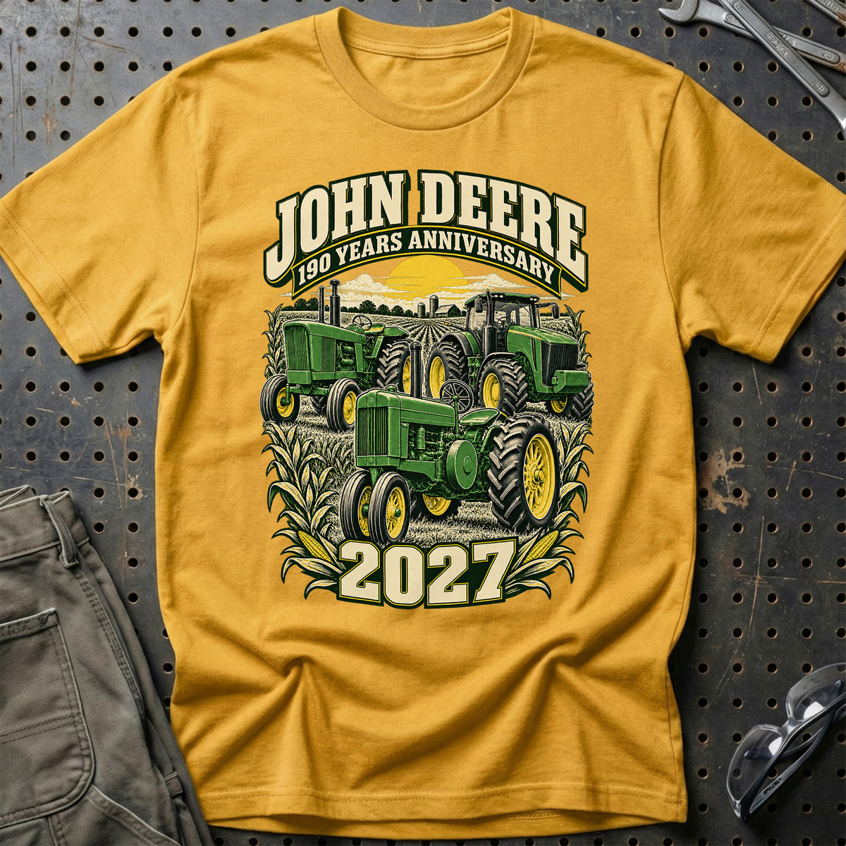 
John Deere – 190 Years Anniversary 2027 T-Shirt – Guld