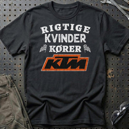 KTM Rigtige Kvinder Kører - Unisex T-Shirt , Bomuld-Beklædning-KTM-Sort-S-Garage Culture Shop- garage - man cave - merchandise