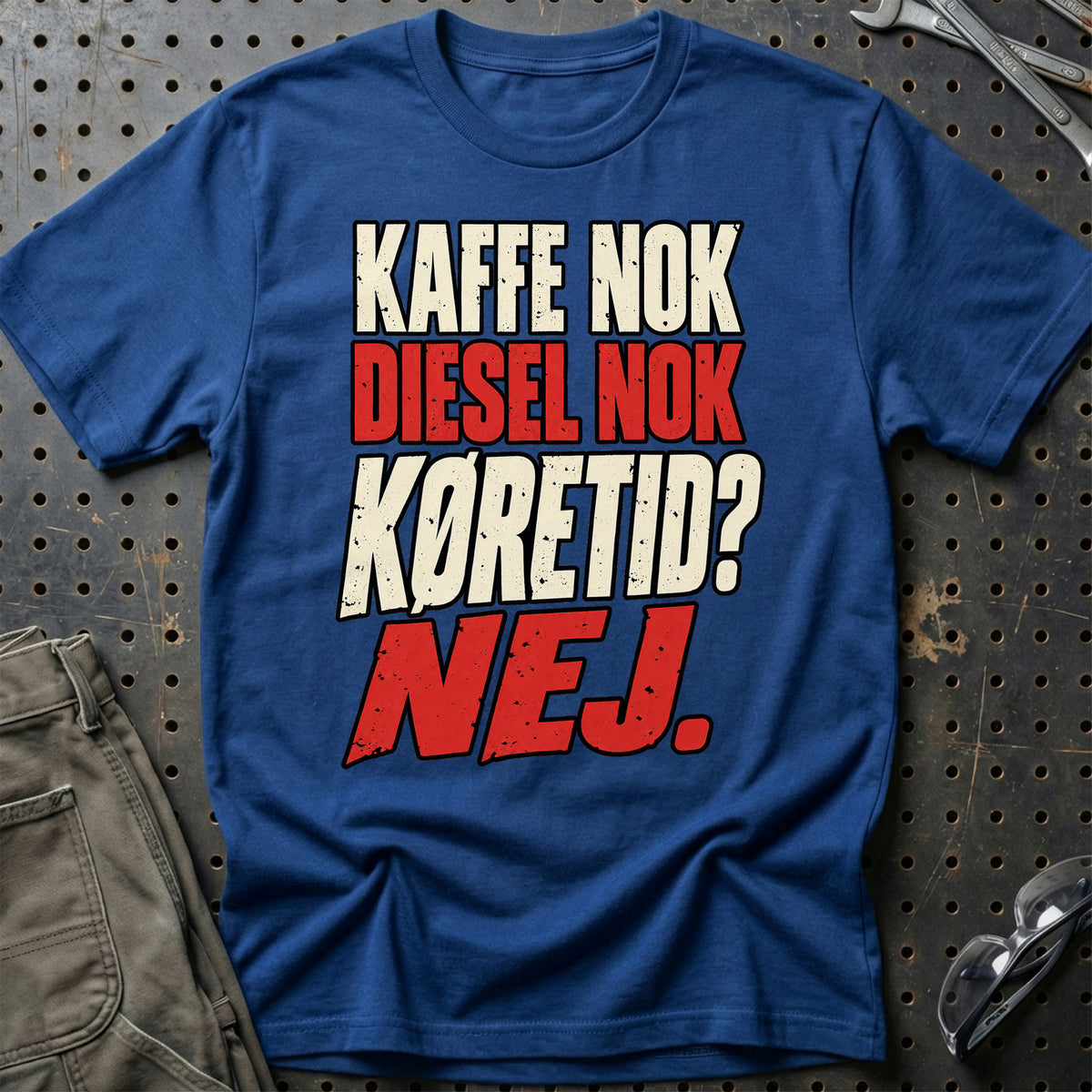 
Produktbillede af Kaffe Nok – Diesel Nok – Køretid Nej T-Shirt