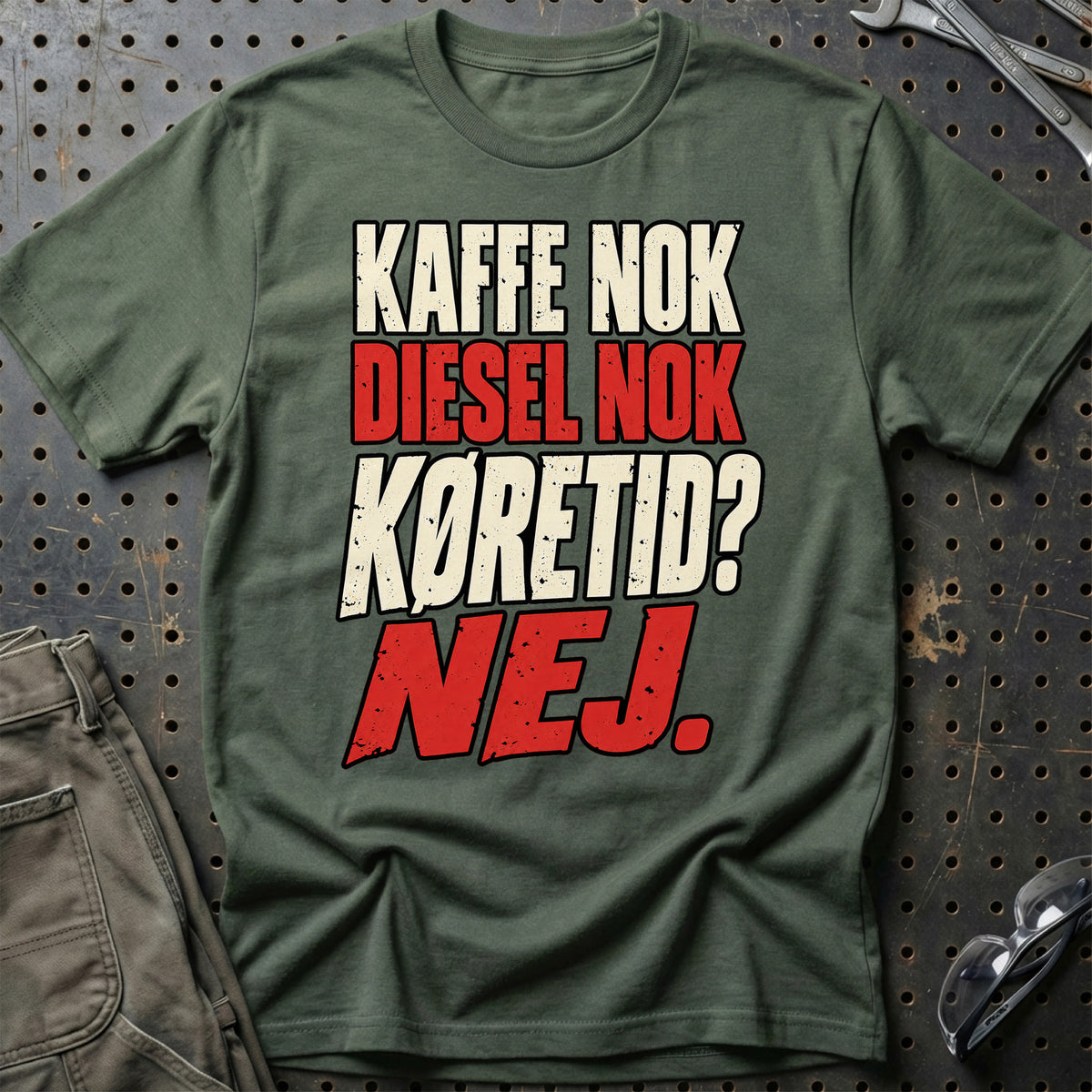 
Produktbillede af Kaffe Nok – Diesel Nok – Køretid Nej T-Shirt