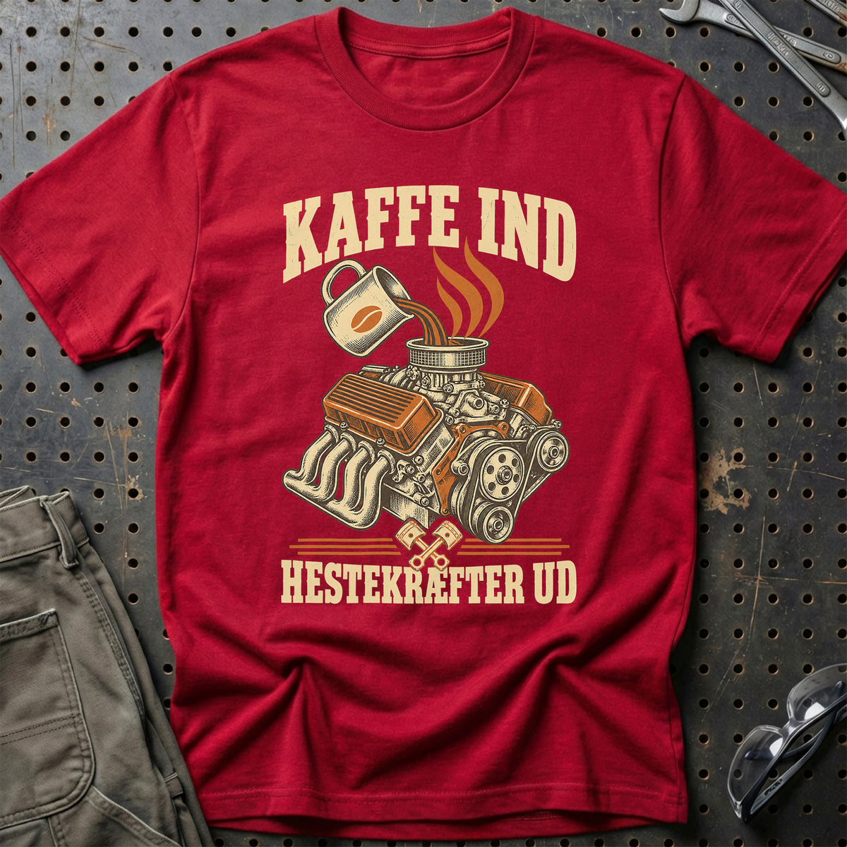 
Produktbillede af Kaffe ind – Hestekræfter ud T-Shirt