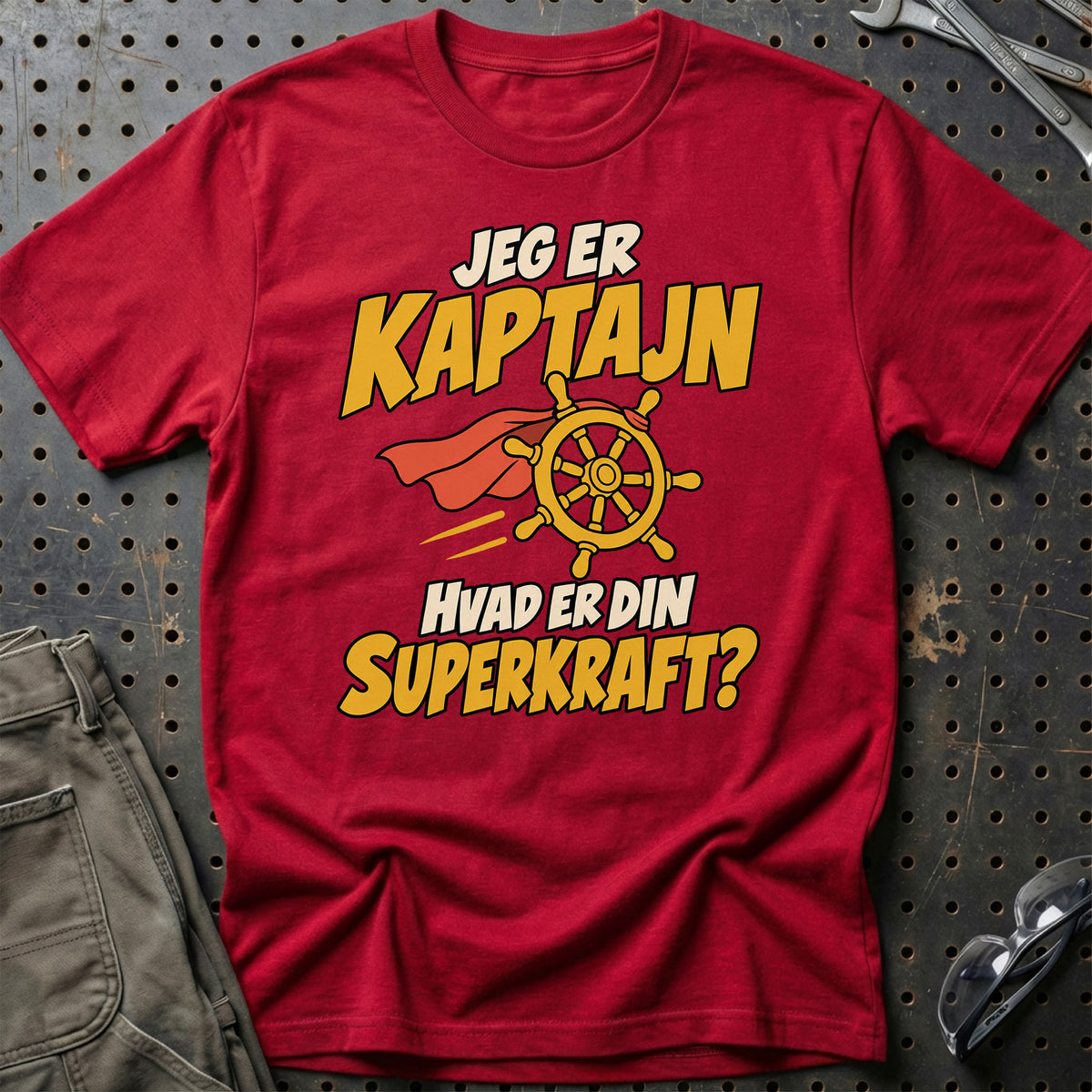 
Kaptajn – Hvad er din superkraft? – Unisex T-Shirt – Rød