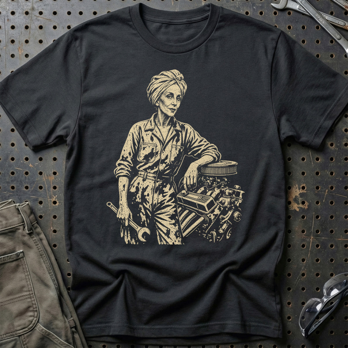 
Karen Blixen – I garagen – Unisex T-Shirt – Sort