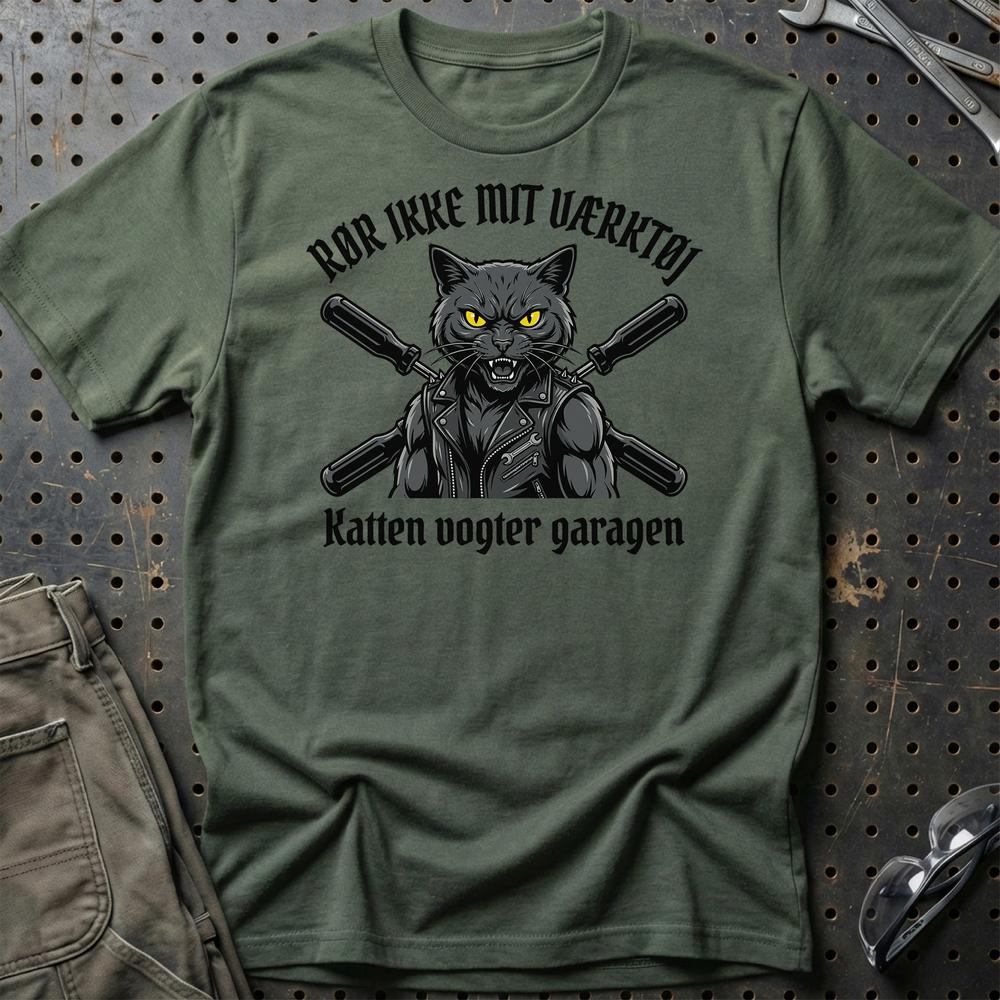 Katten Vogter Garagen T-Shirt-Beklædning-Garage Culture-Grøn Militær-S-Garage Culture Shop- garage - man cave - merchandise