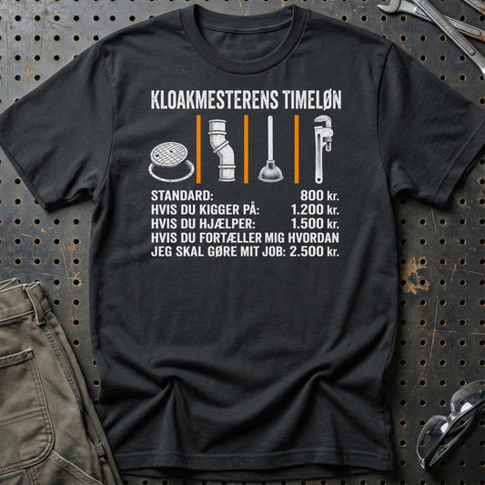 Kloakmesterens Timeløn - Unisex T-Shirt , Bomuld-Beklædning-Garage Culture-Sort-S-Garage Culture Shop- garage - man cave - merchandise